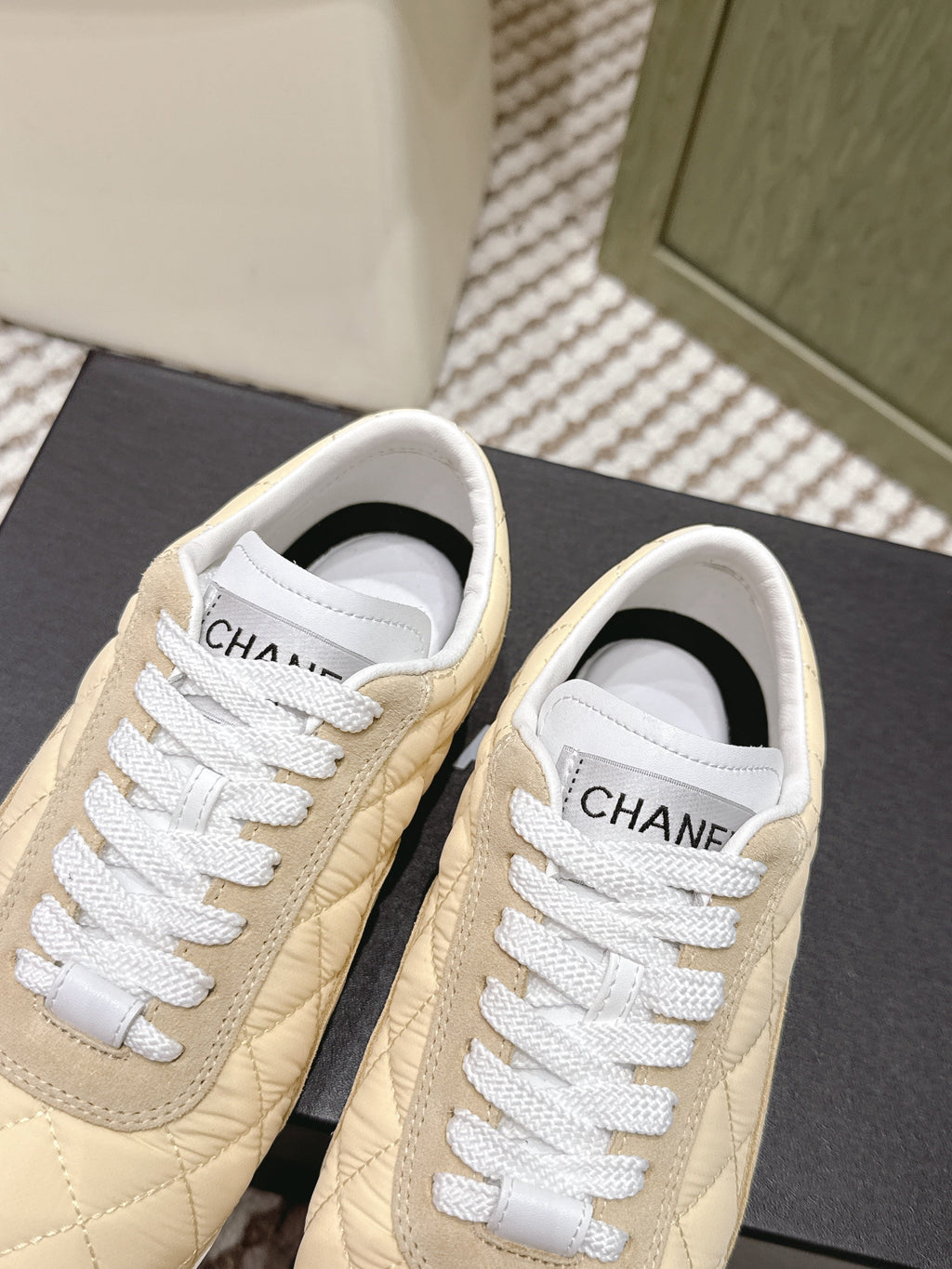 C-Sneakers