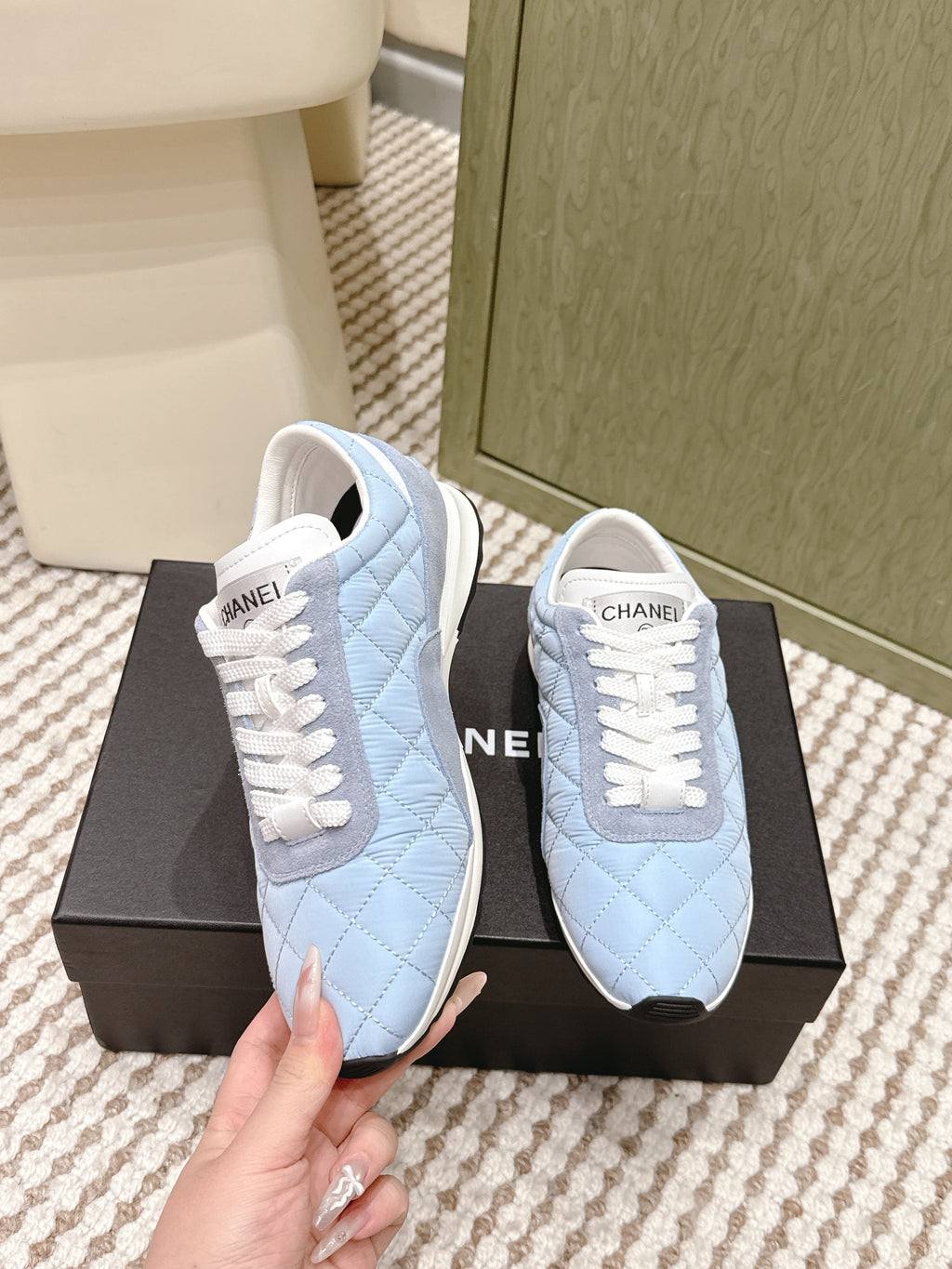 C-Sneakers