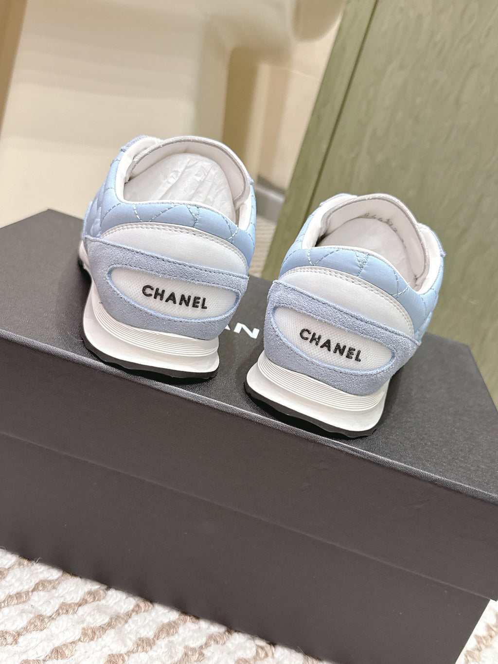 C-Sneakers