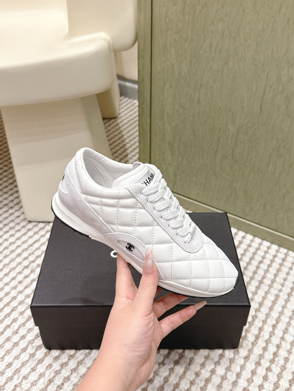 C-Sneakers