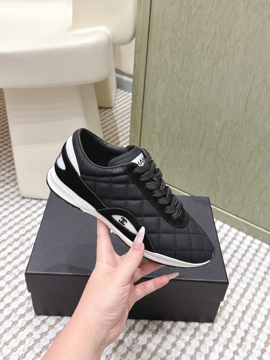 C-Sneakers