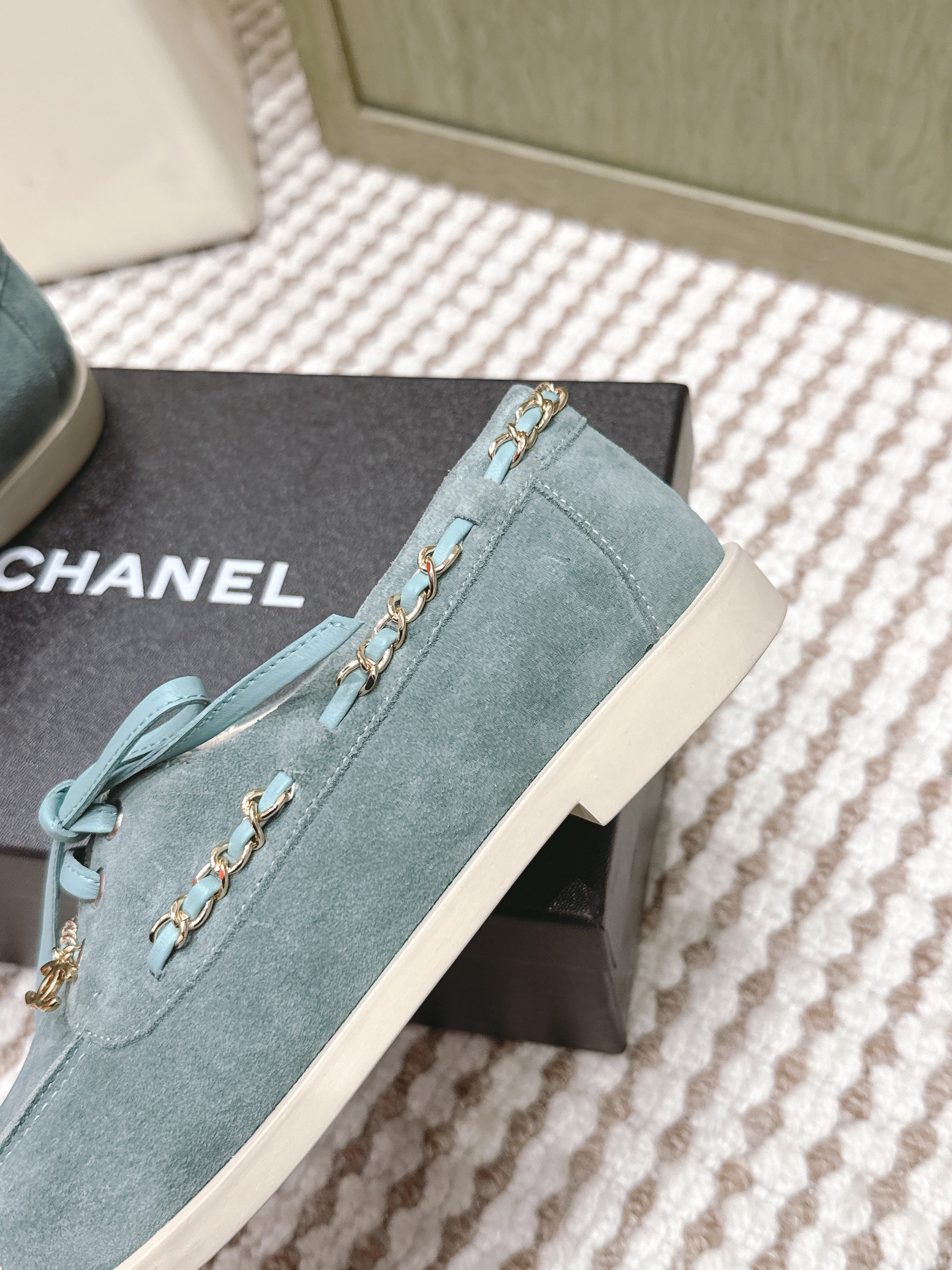 C-Sneakers