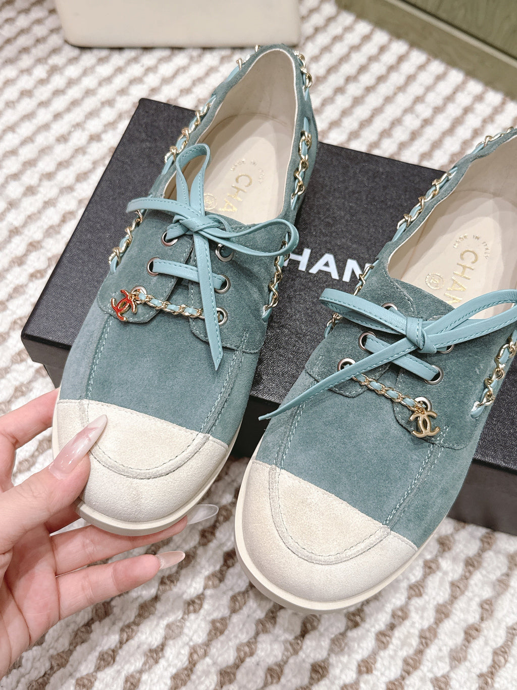 C-Sneakers