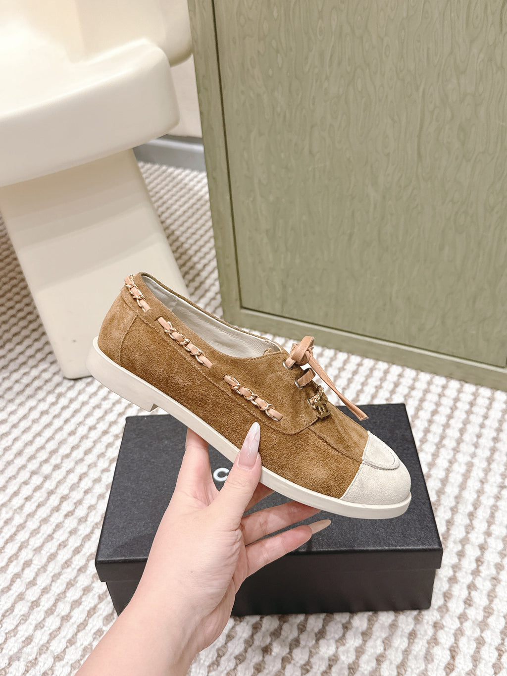 C-Sneakers