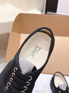 D-Sneakers