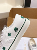 D-Sneakers