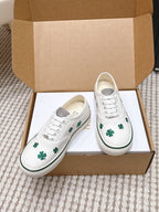 D-Sneakers