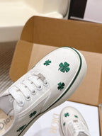 D-Sneakers