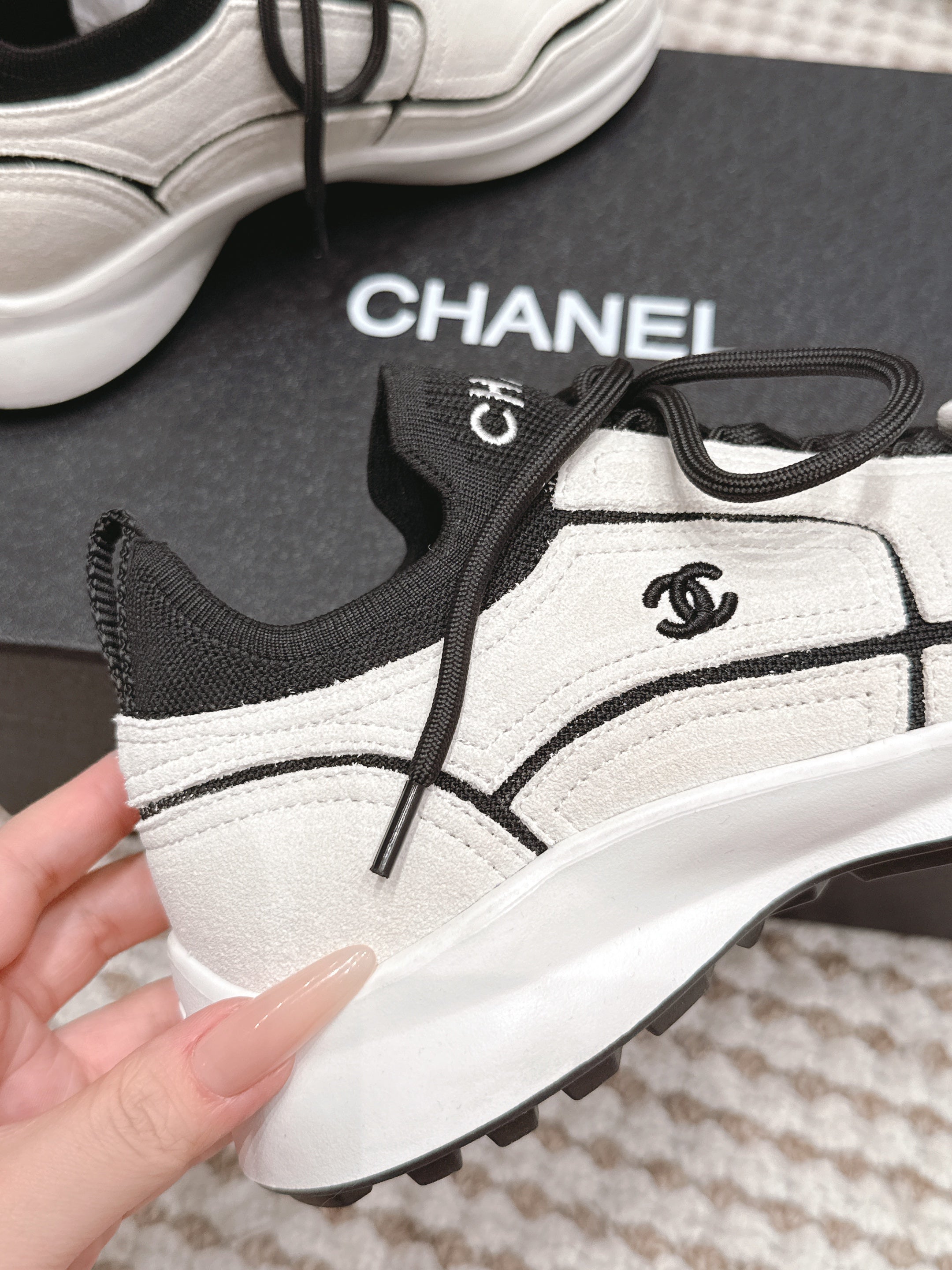 C-Sneakers
