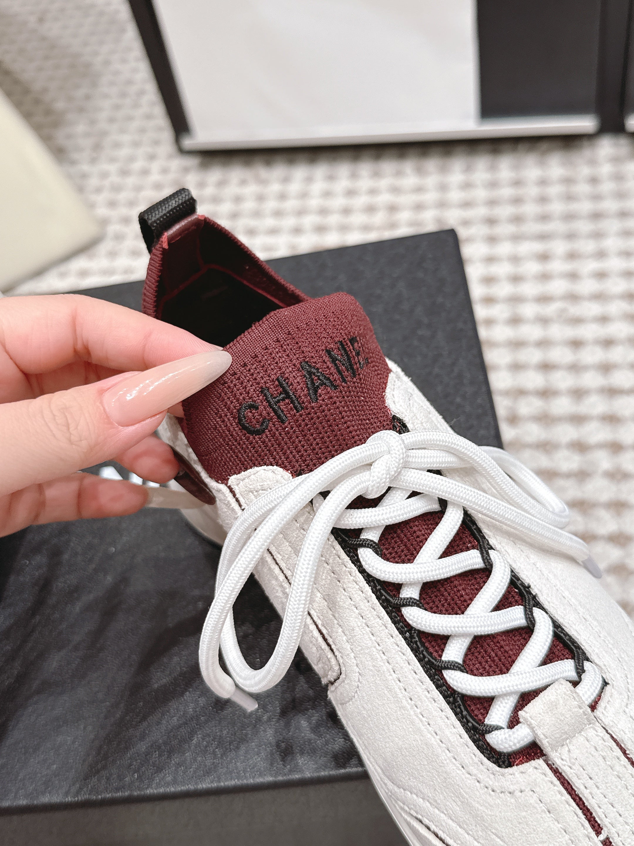 C-Sneakers
