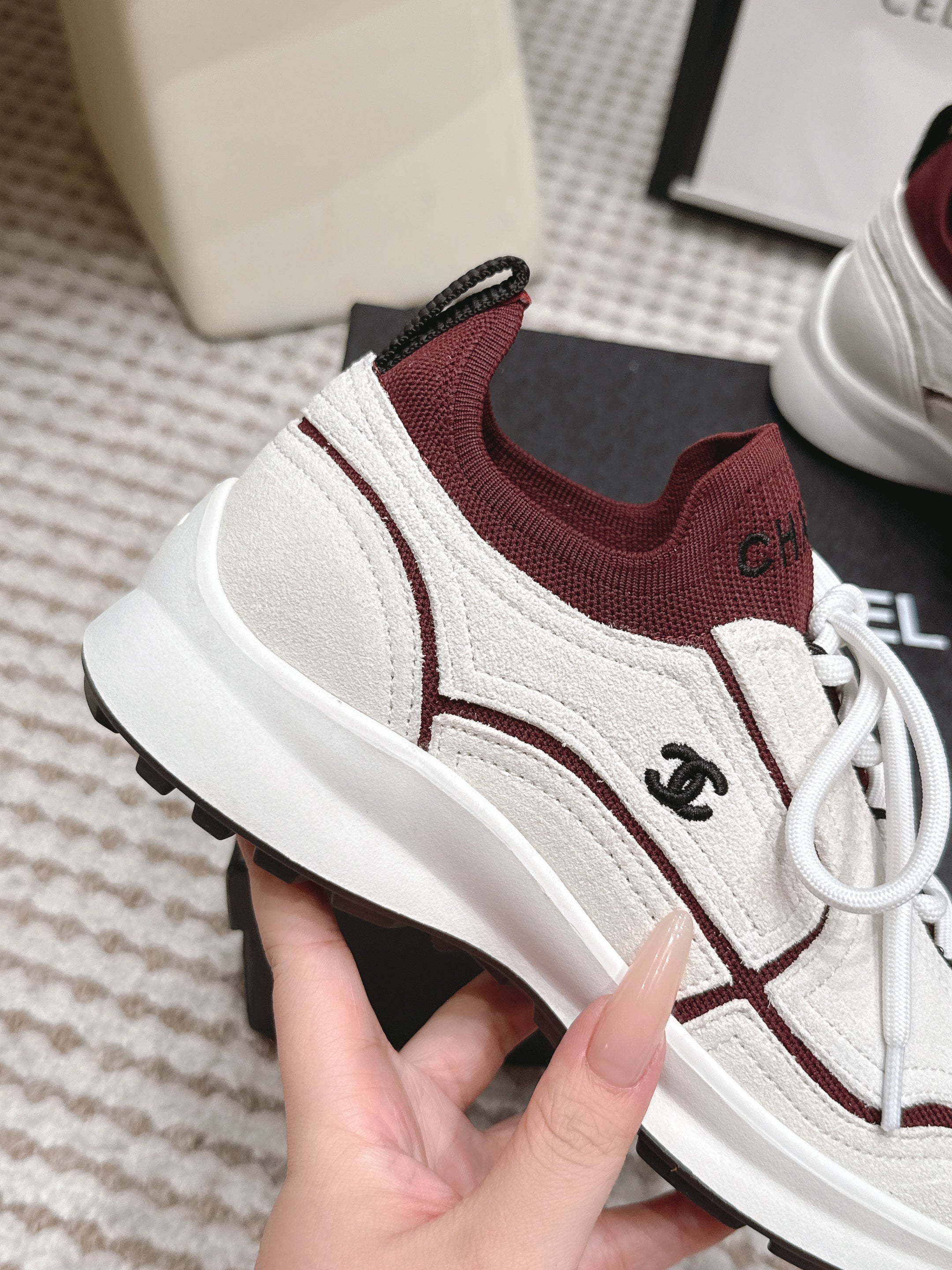 C-Sneakers
