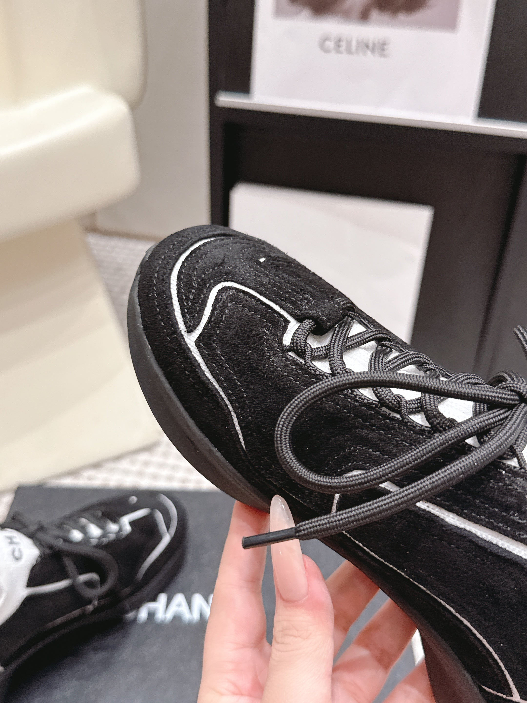 C-Sneakers