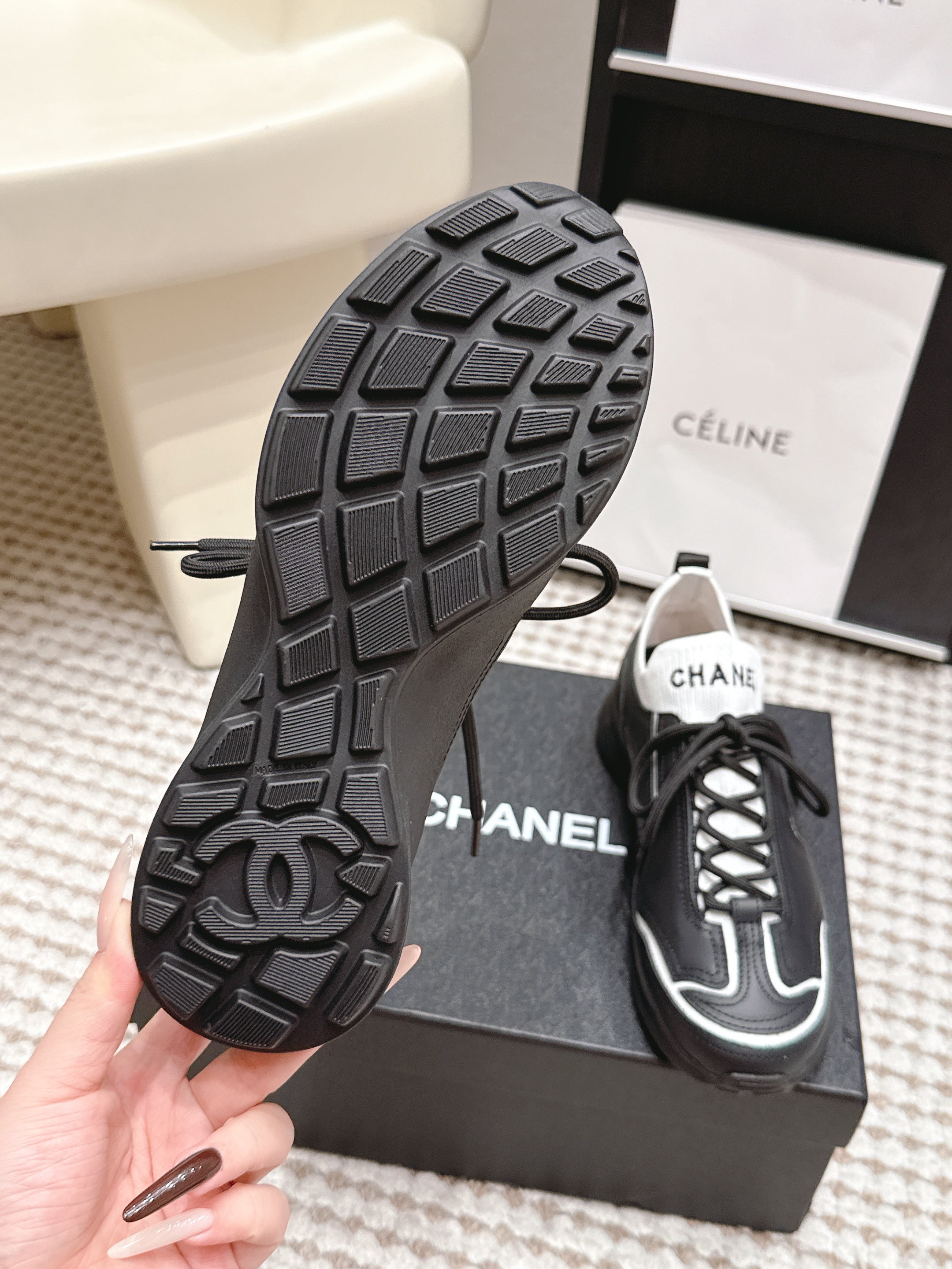C-Sneakers
