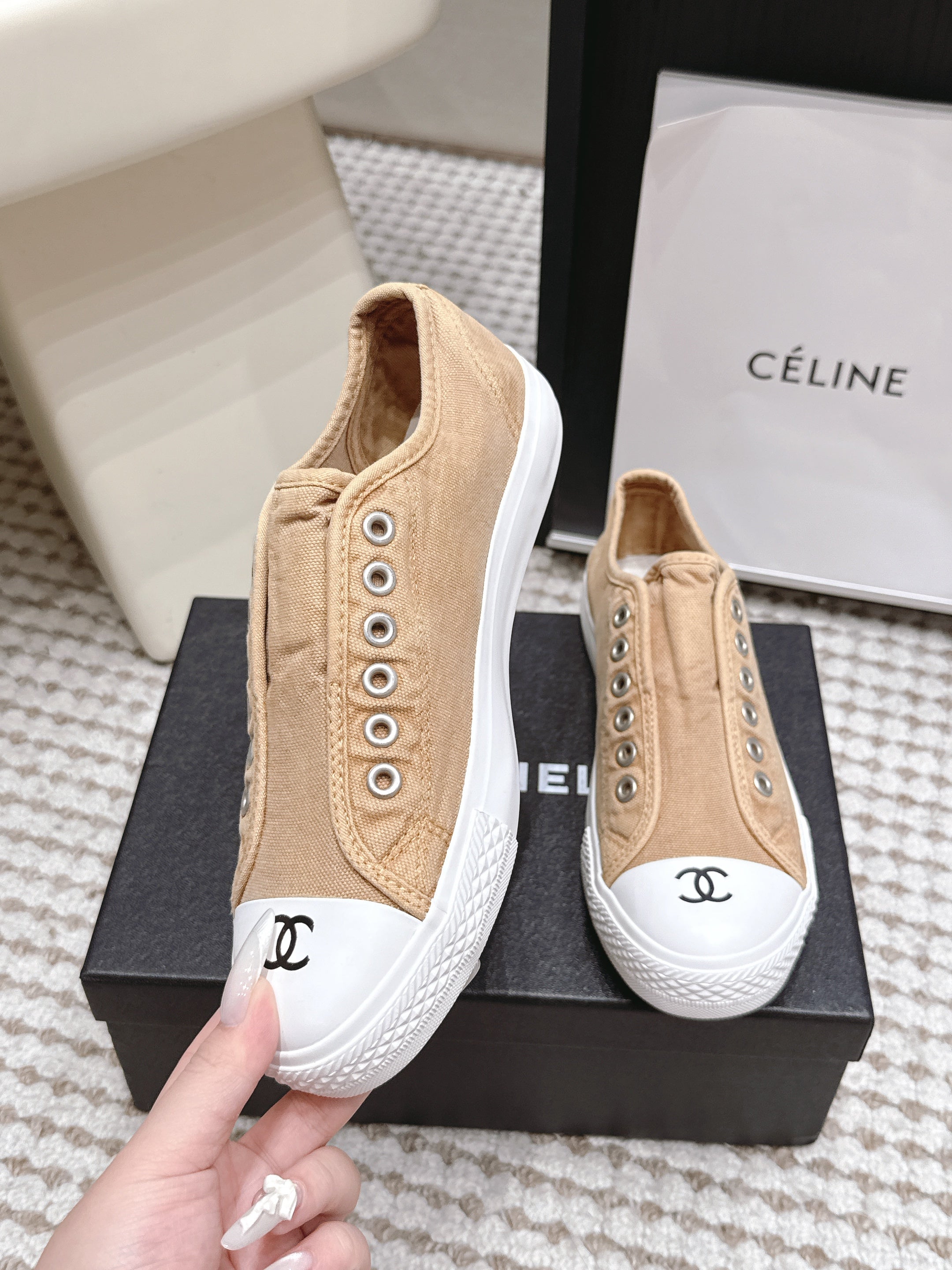 C-Sneakers
