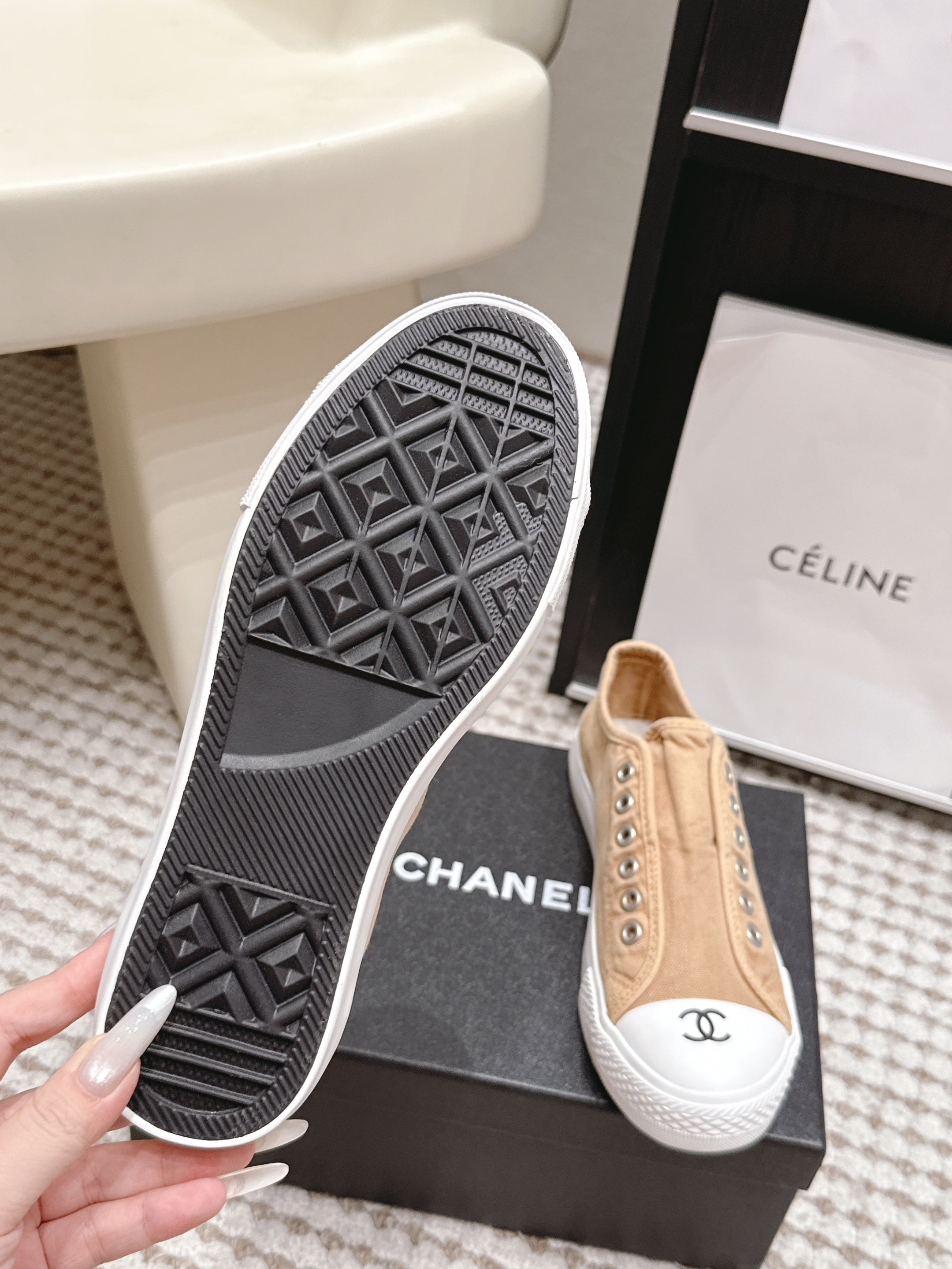 C-Sneakers