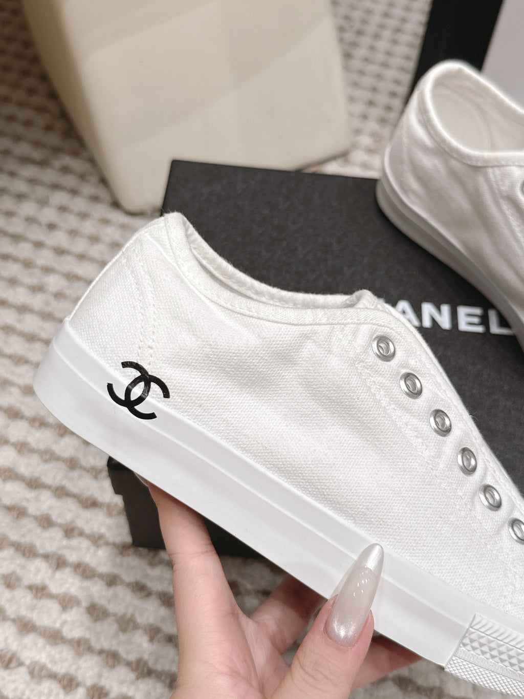 C-Sneakers