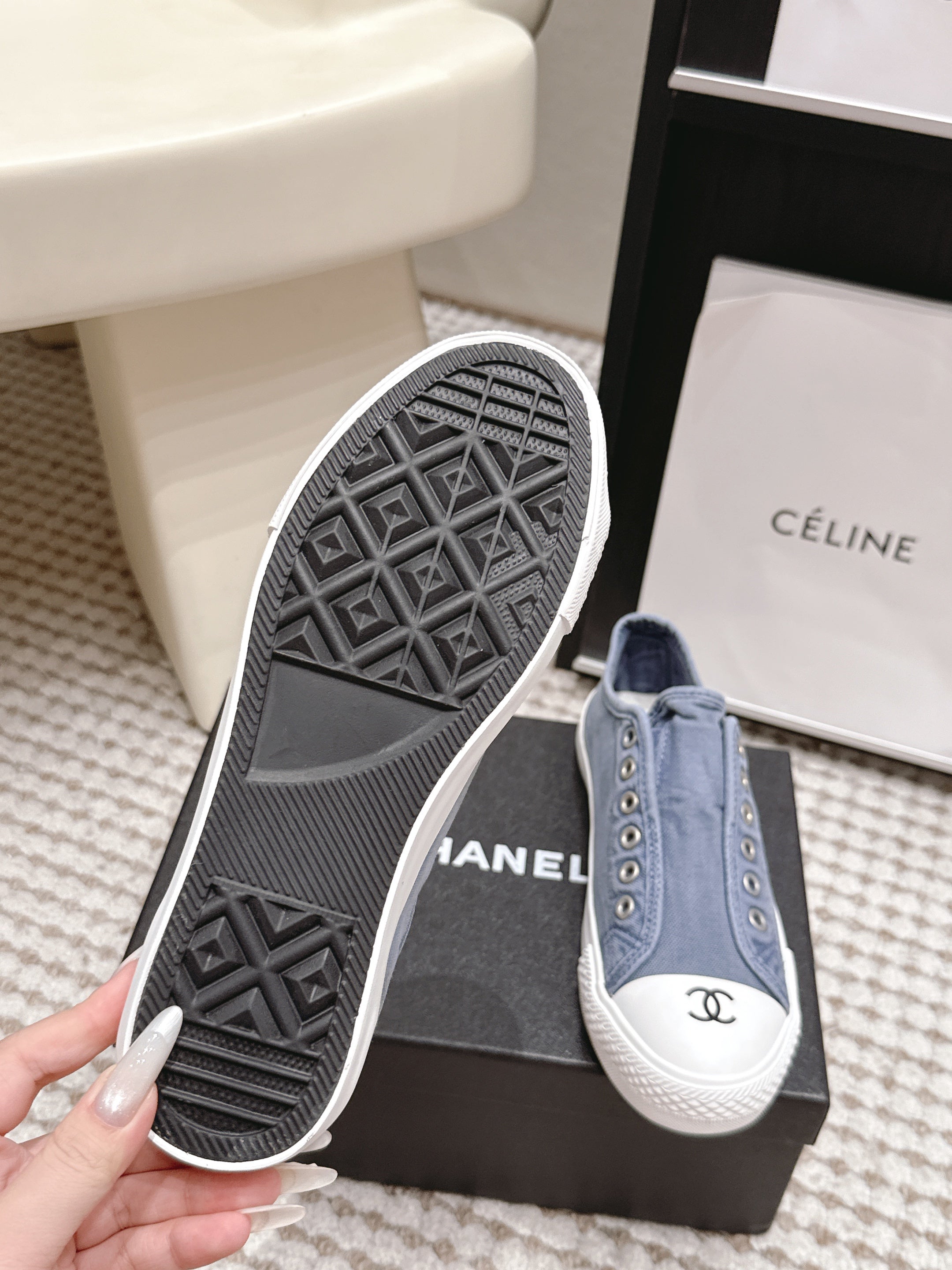 C-Sneakers