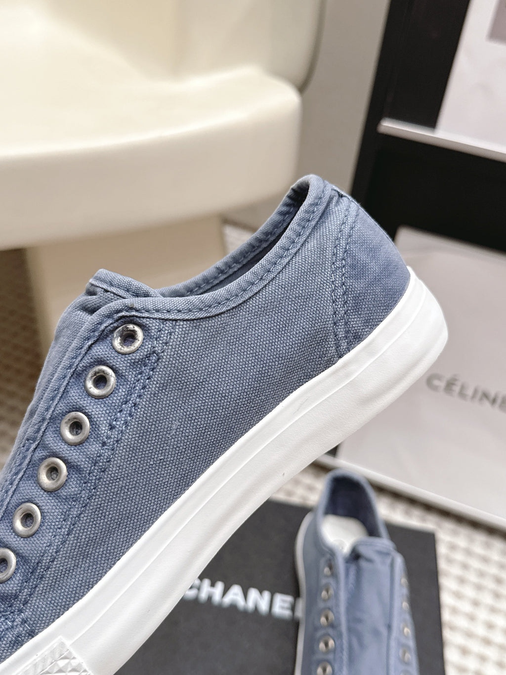 C-Sneakers
