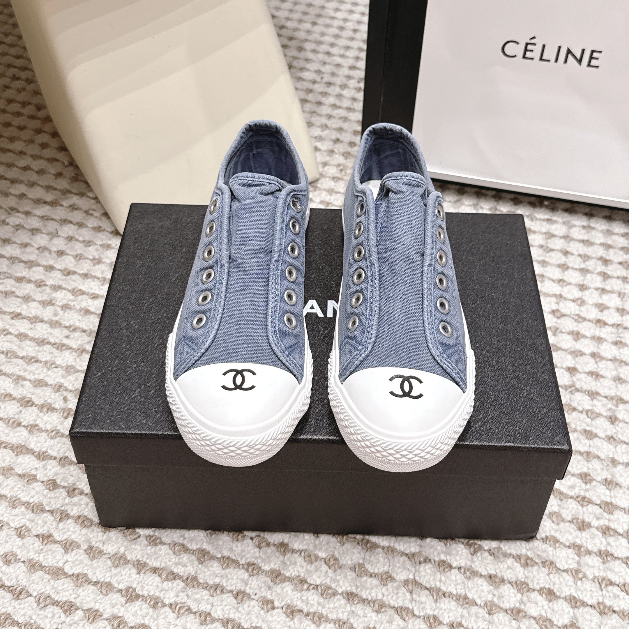 C-Sneakers