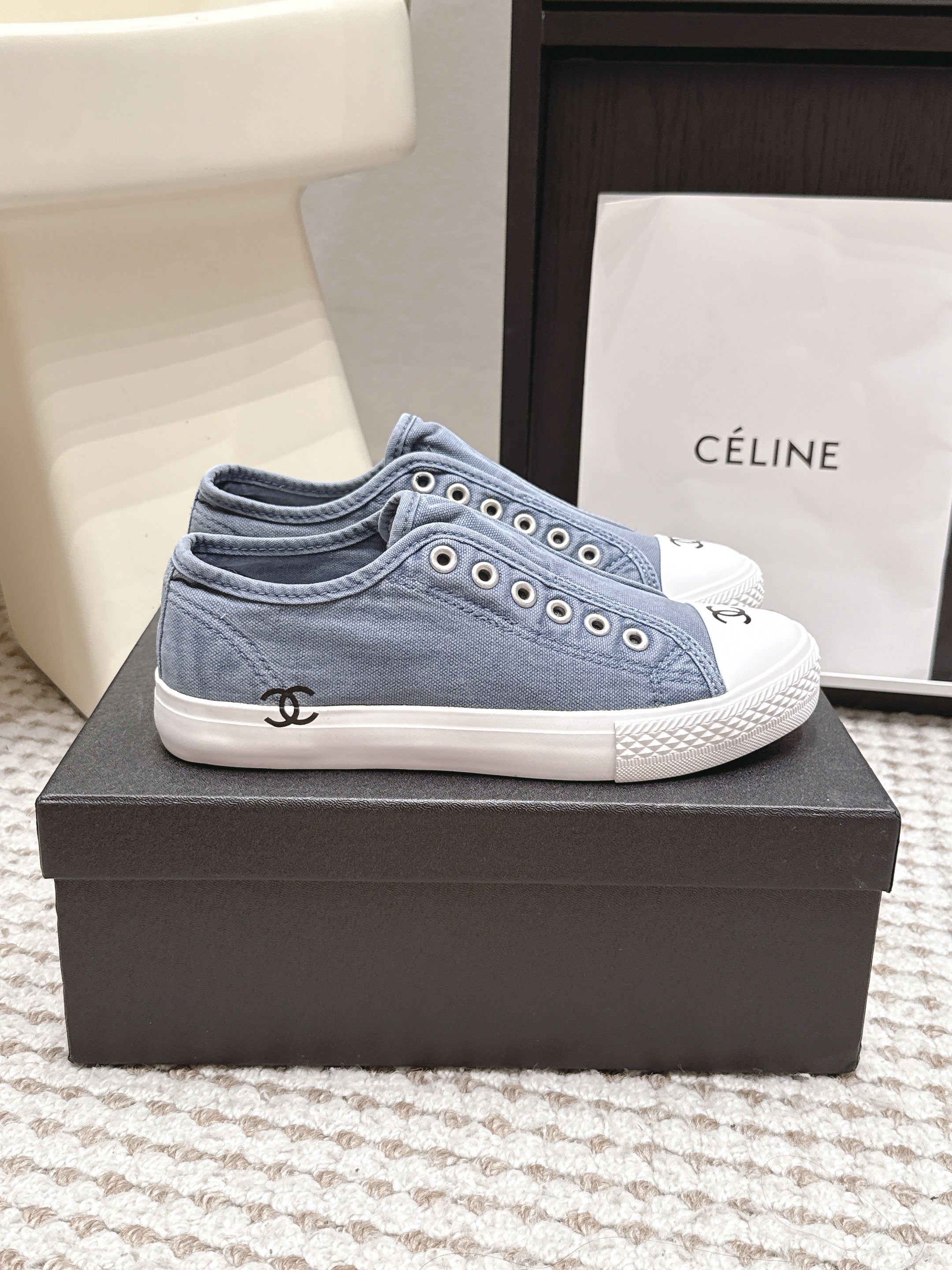C-Sneakers