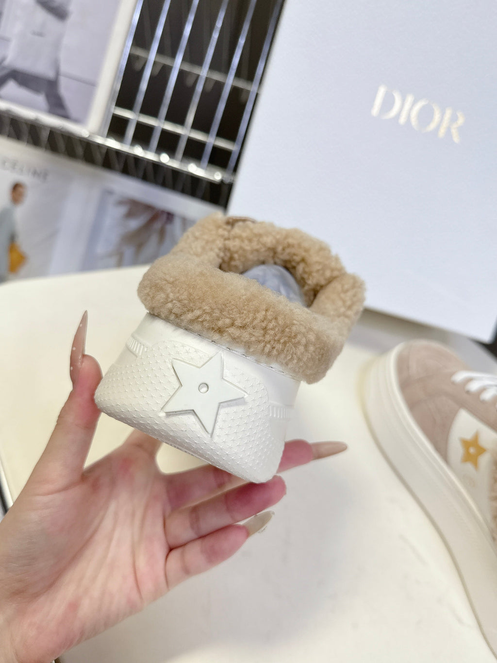 D-Sneakers