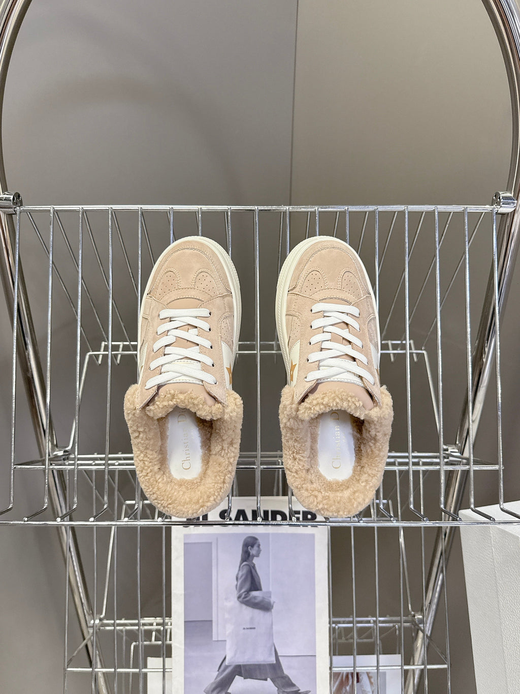 D-Sneakers