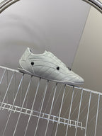B-Sneakers