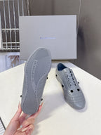 B-Sneakers