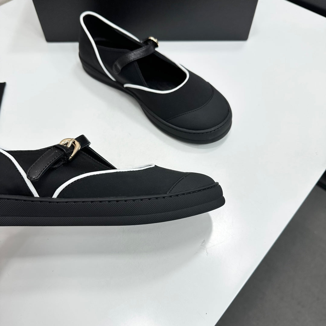 C-Sneakers