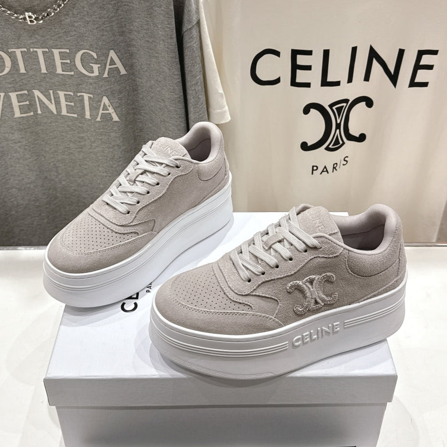 S-Sneakers