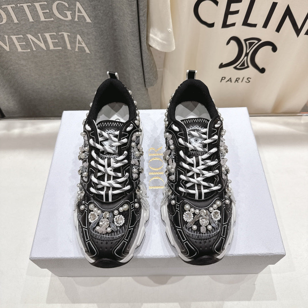 D-Sneakers
