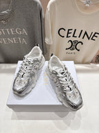 D-Sneakers