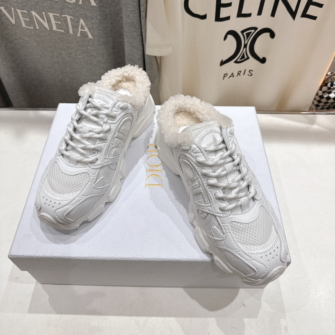 D-Sneakers