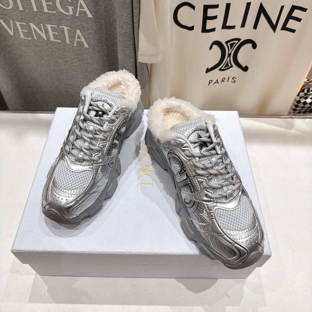 D-Sneakers