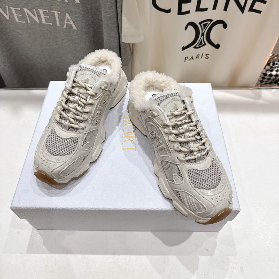D-Sneakers