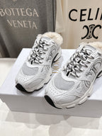 D-Sneakers
