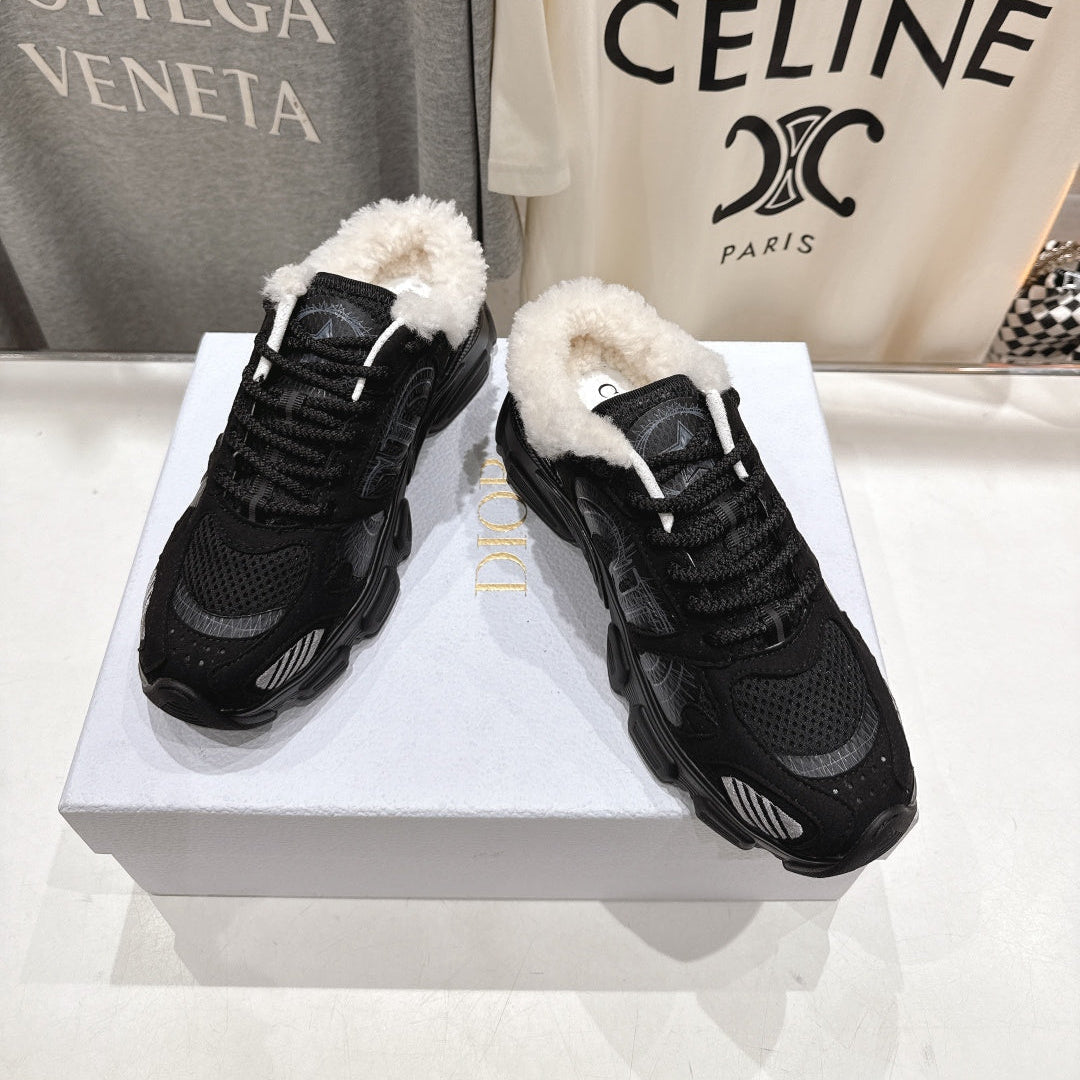 D-Sneakers
