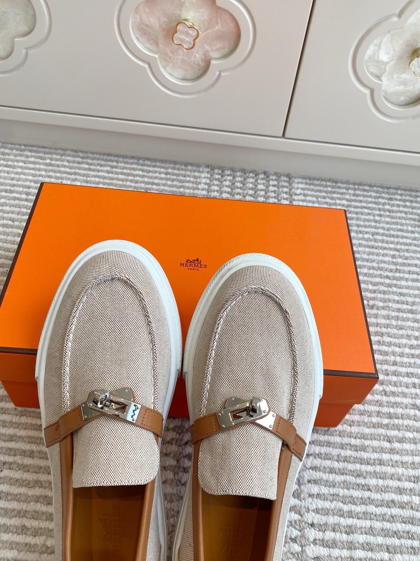 A-Sneakers