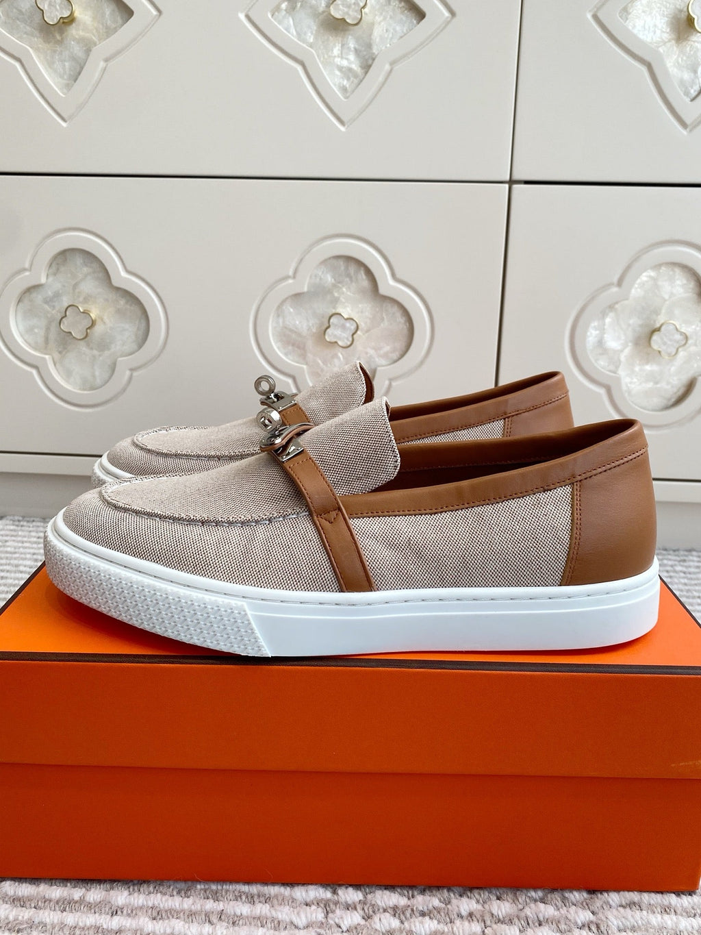 A-Sneakers