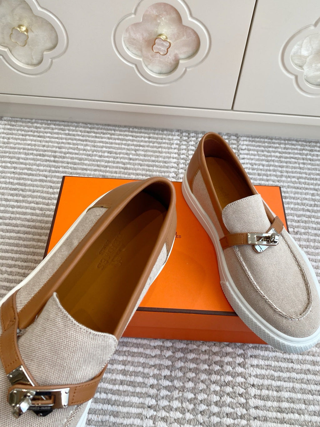 A-Sneakers