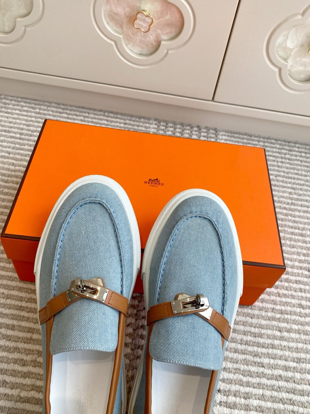 A-Sneakers