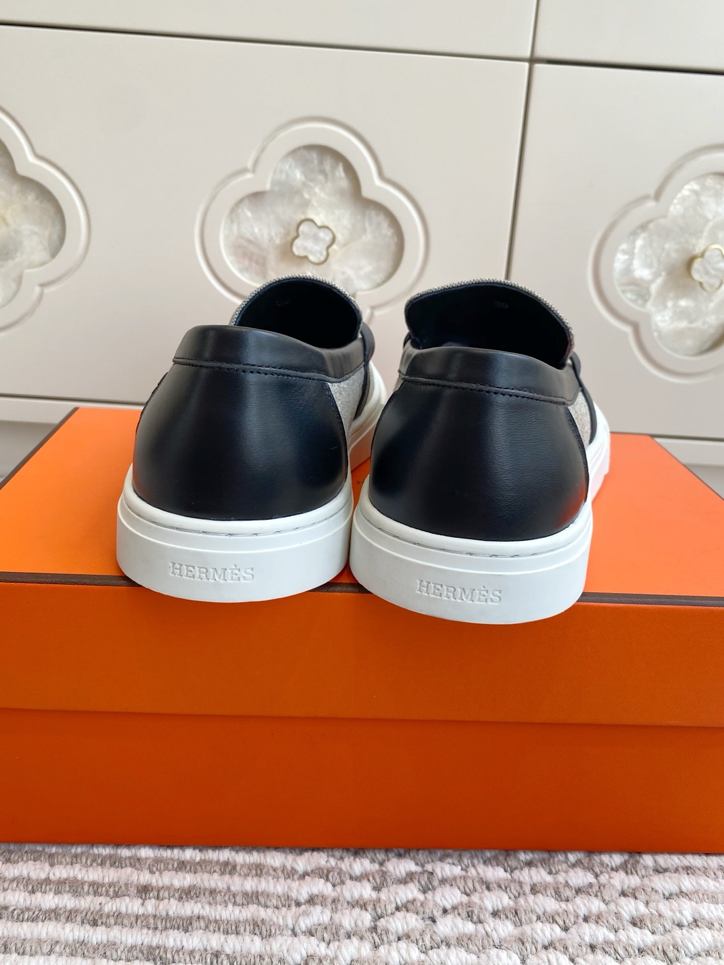 A-Sneakers
