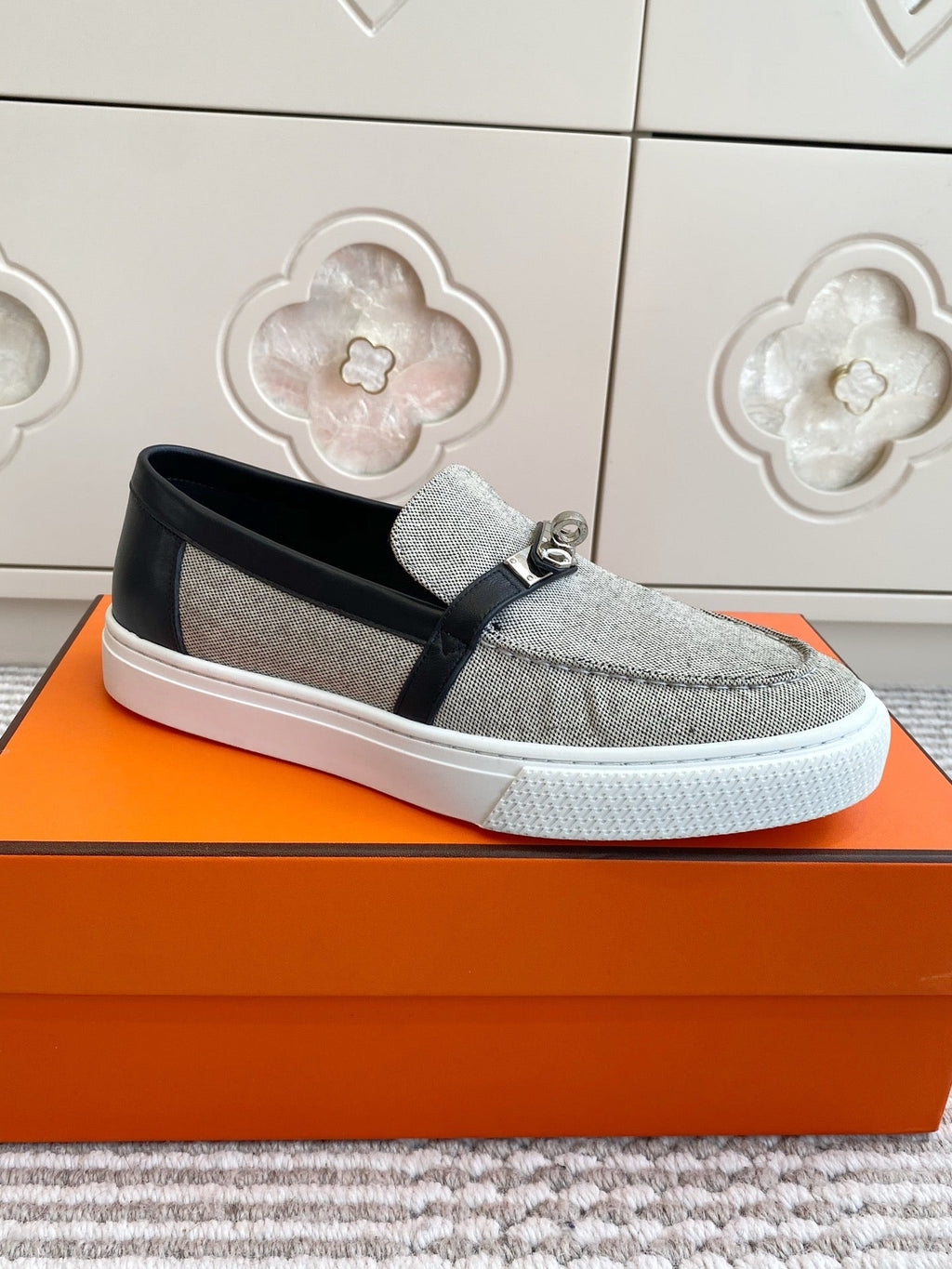 A-Sneakers