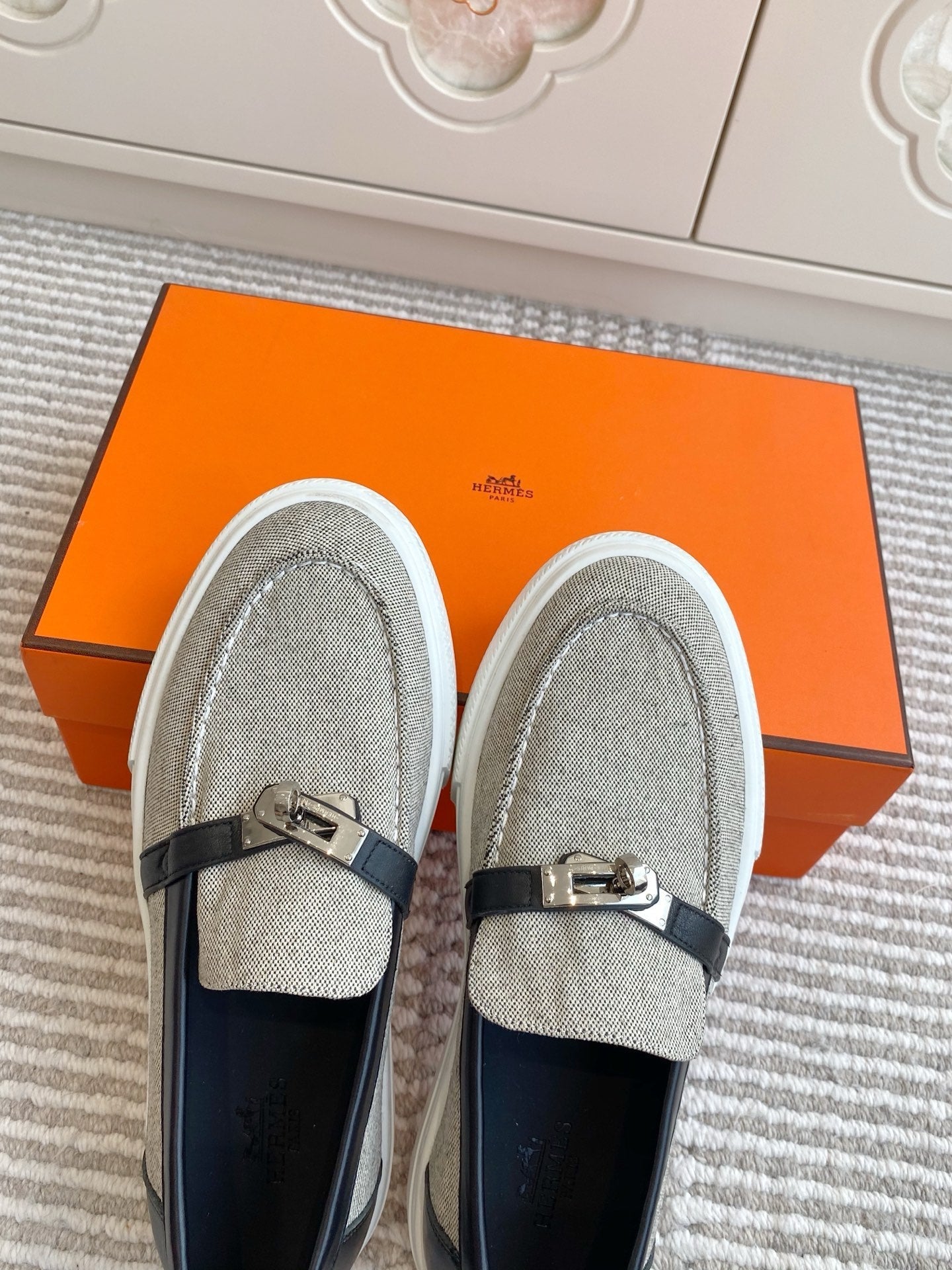 A-Sneakers