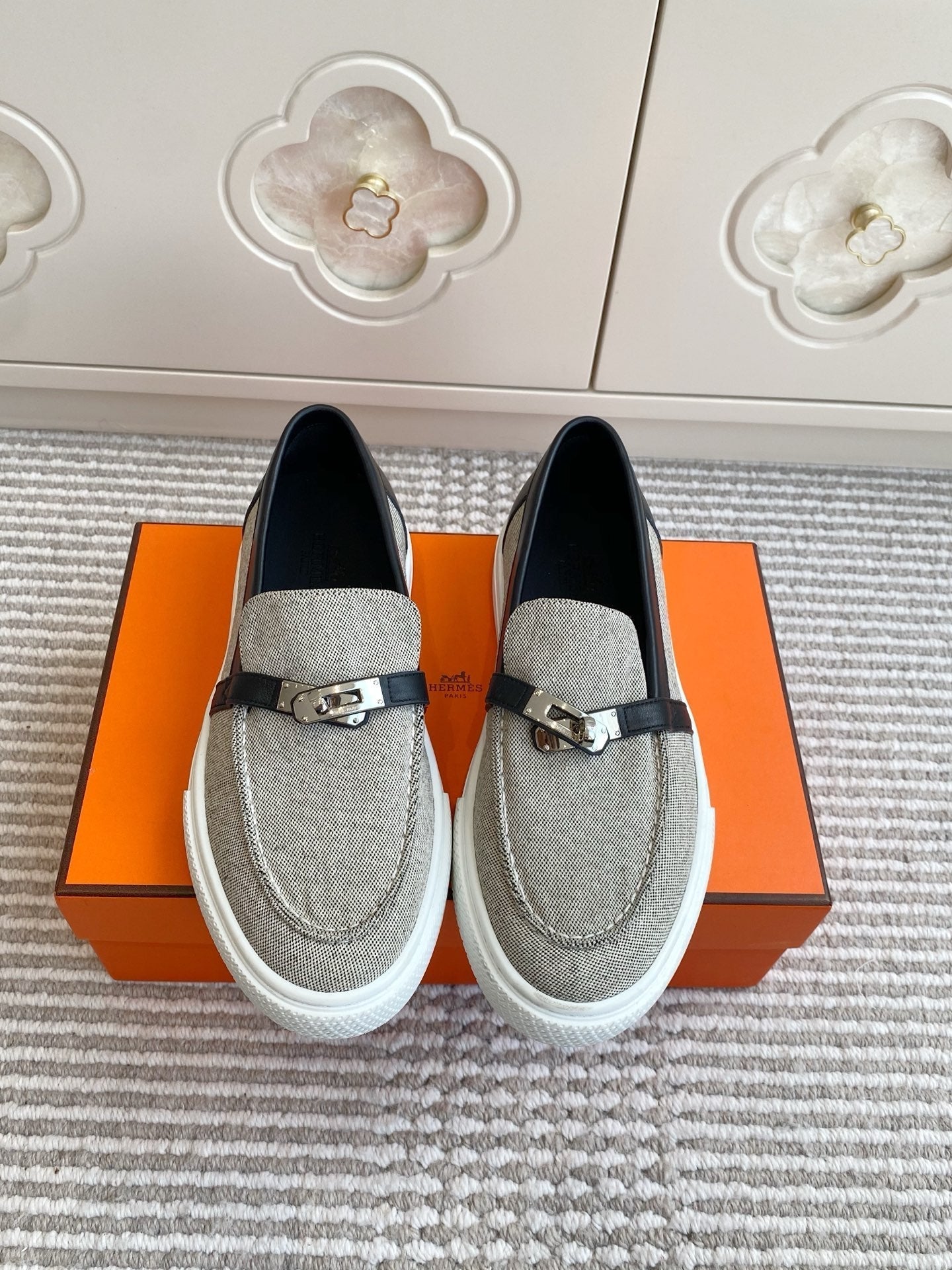 A-Sneakers