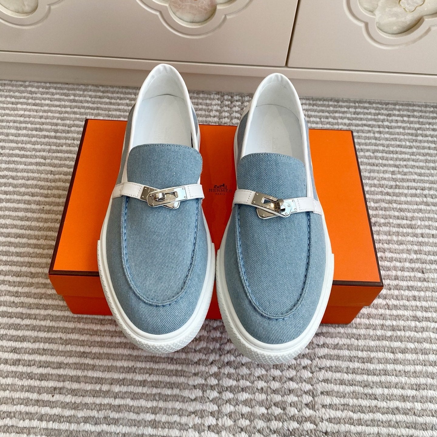 A-Sneakers