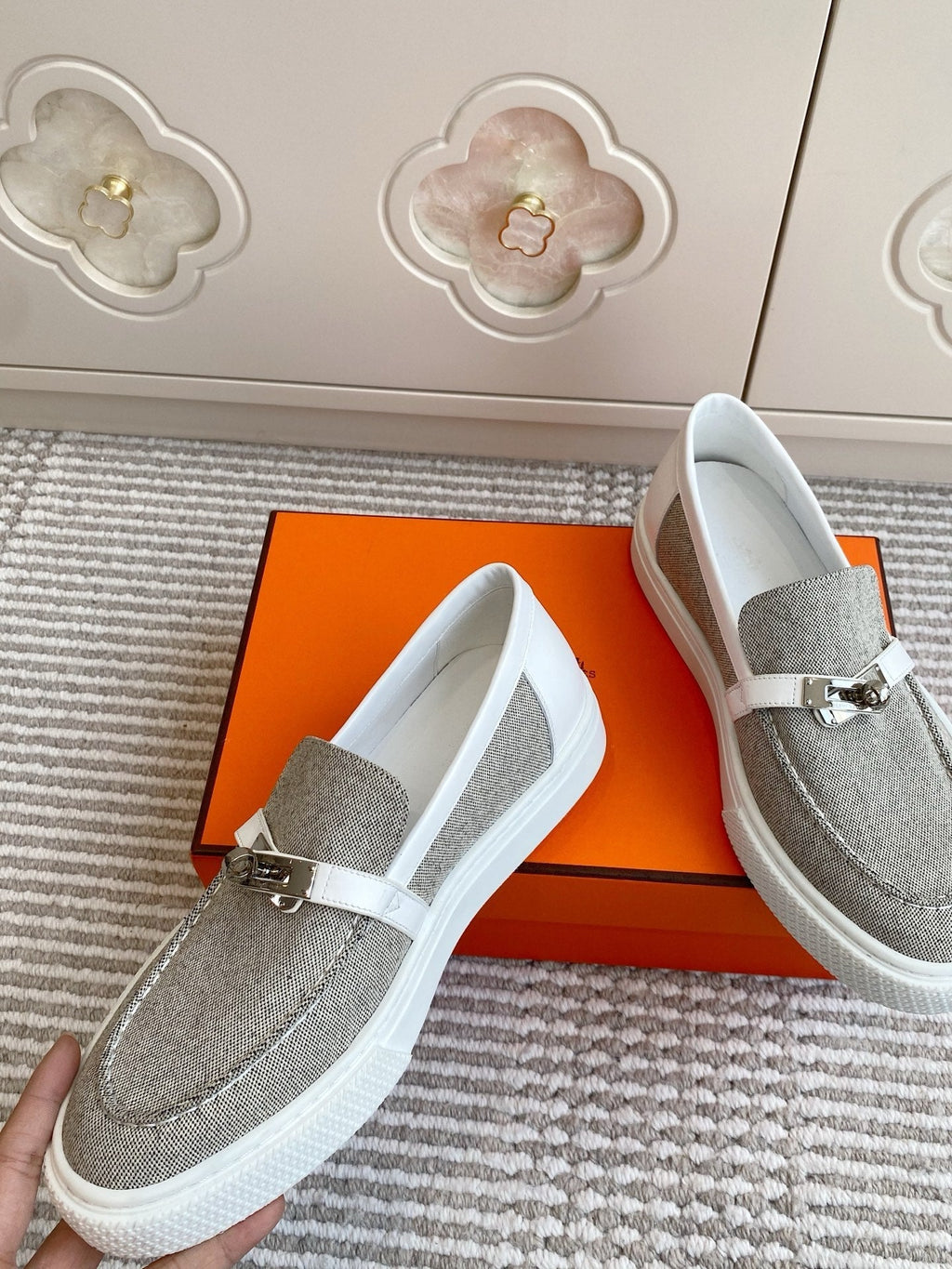 A-Sneakers