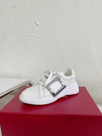 R-Sneakers