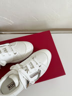 R-Sneakers
