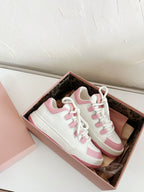 M-Sneakers